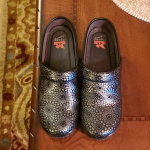 Danskos size 39
